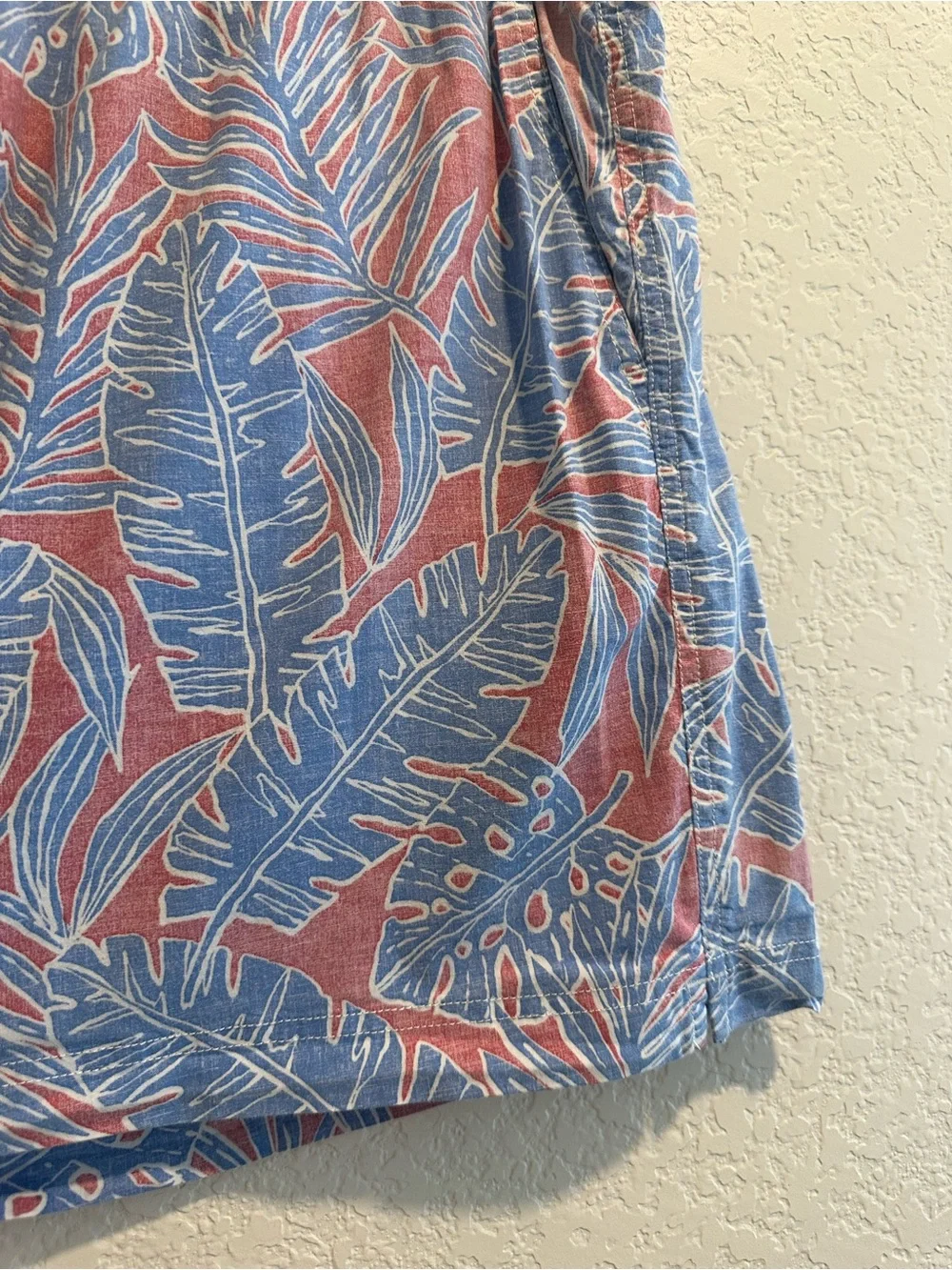 chubbies Blue & Pink Leaf Print Swim Trunks